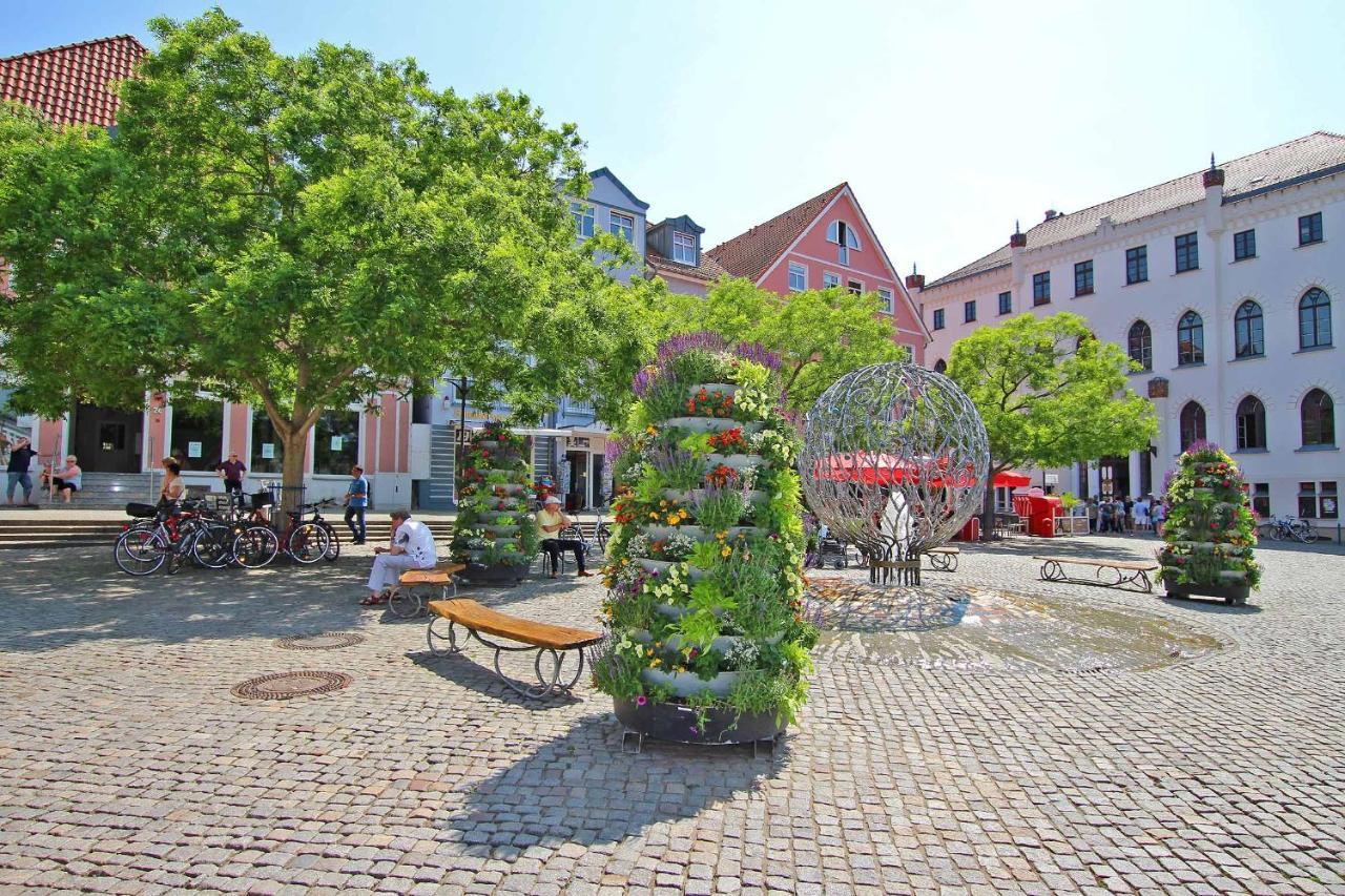 Ferienhaus Waren See 7581 Warenshof Luaran gambar